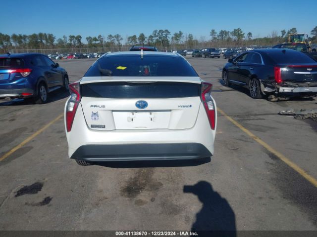 JTDKARFU3G3010339 Toyota Prius Three
