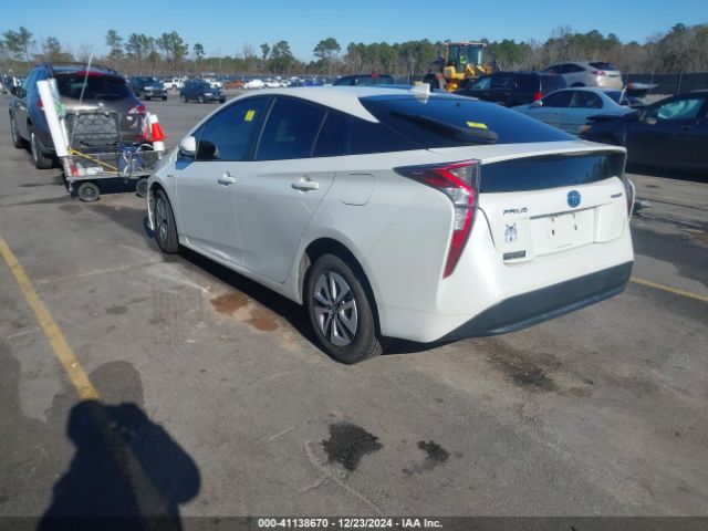 JTDKARFU3G3010339 Toyota Prius Three