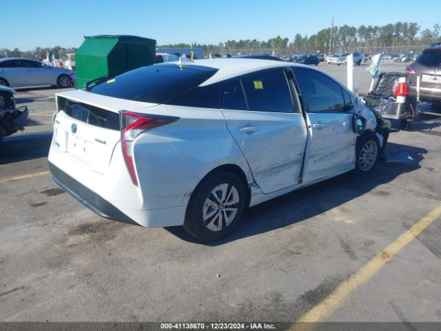 JTDKARFU3G3010339 Toyota Prius Three