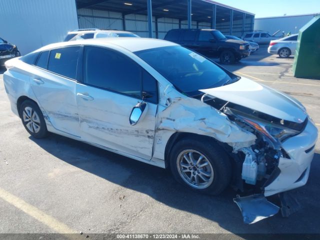 JTDKARFU3G3010339 Toyota Prius Three
