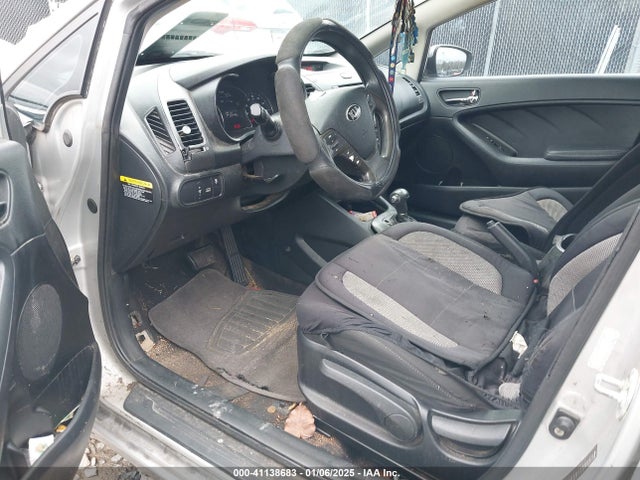 KIA FORTE LX 2016 KNAFK4A67G5604170 Image 5