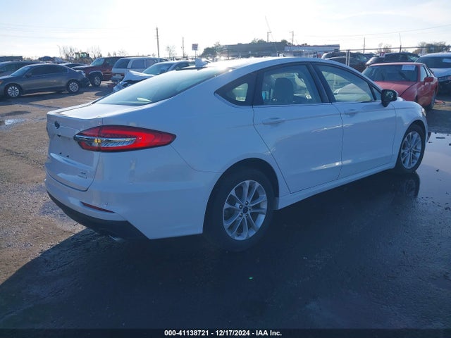 Ford FUSION SE 2020 3FA6P0HD4LR172099 Image 4