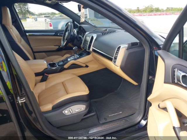 2016 PORSCHE CAYENNE WP1AA2A28GKA14271 Photo 4