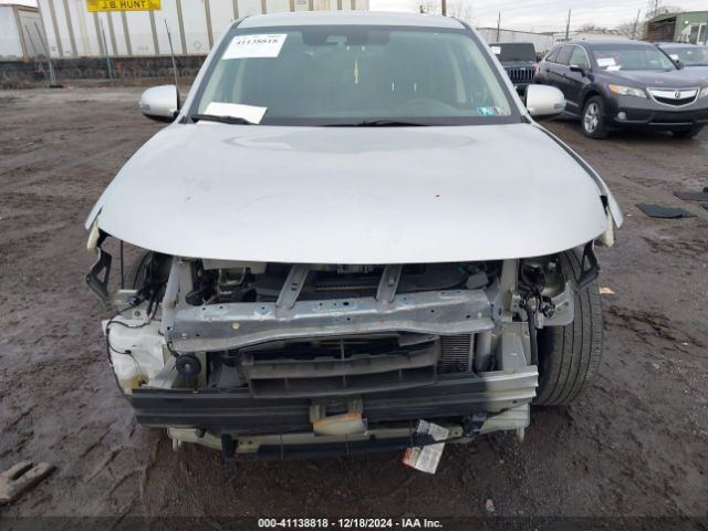 JA4AZ3A39LZ004935 Mitsubishi Outlander Se 2.4