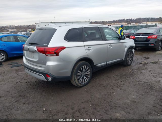2020 MITSUBISHI OUTLANDER JA4AZ3A39LZ004935 Photo 3