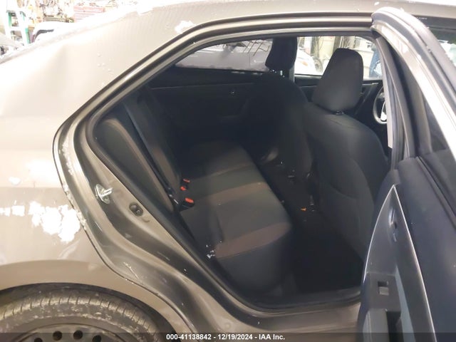 2T1BURHE1KC171494 Toyota COROLLA LE