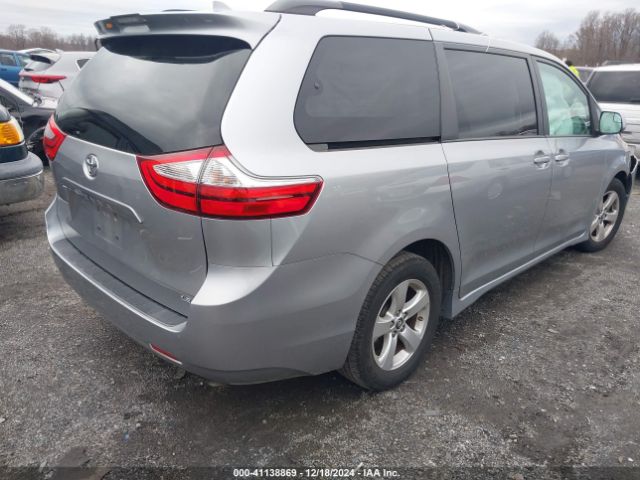 2018 TOYOTA SIENNA 5TDKZ3DC6JS904910 Photo 3