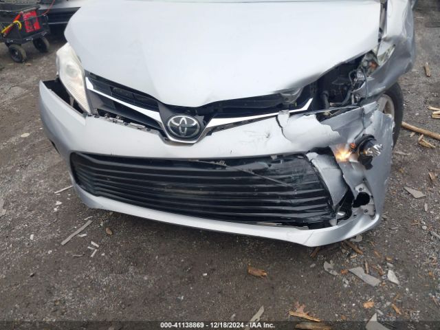 2018 TOYOTA SIENNA 5TDKZ3DC6JS904910 Photo 5