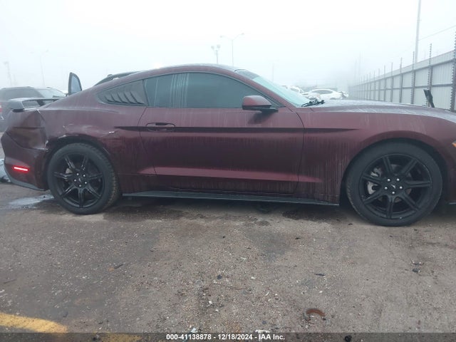 Ford Mustang Ecoboost 2018 1FA6P8TH8J5180649 Image 13