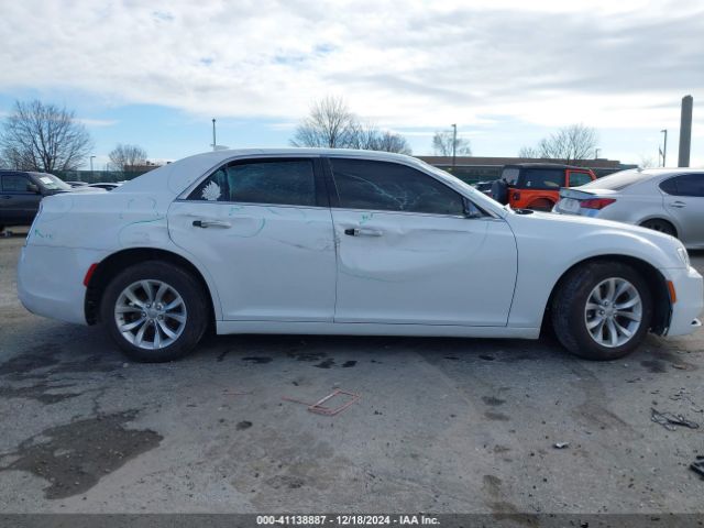 2C3CCAAG8FH781252 Chrysler 300 Limited