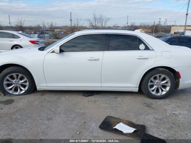 2C3CCAAG8FH781252 Chrysler 300 Limited