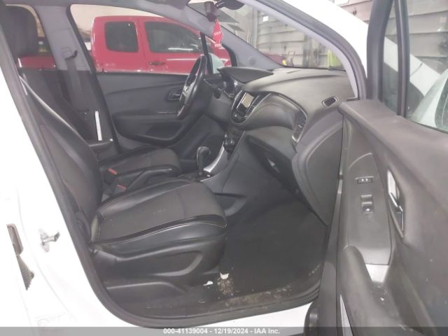 3GNCJPSB0KL285393 Chevrolet Trax Lt