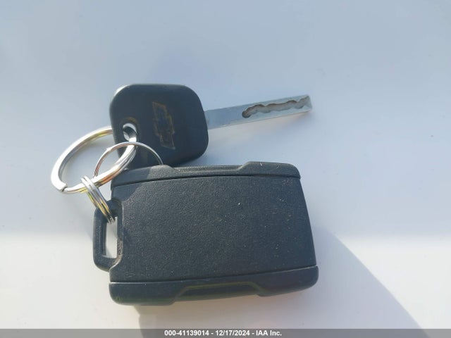 1GCVKREH6GZ387940 Chevrolet Silverado 1500 1lt