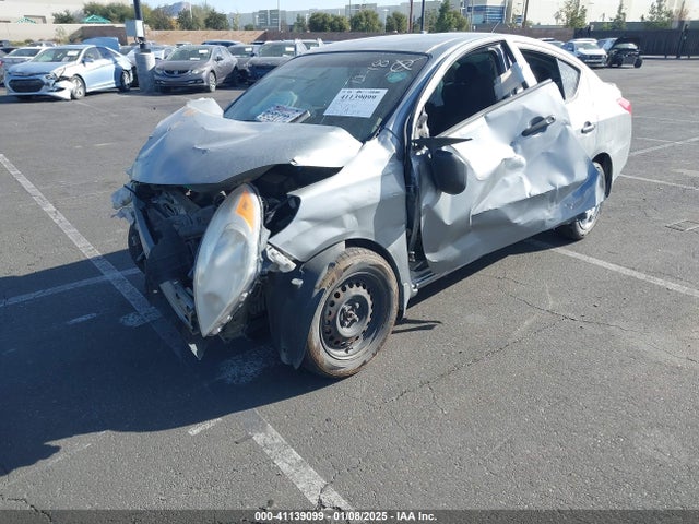 Nissan Versa 1.6 S 2014 3N1CN7AP8EL824795 Image 2