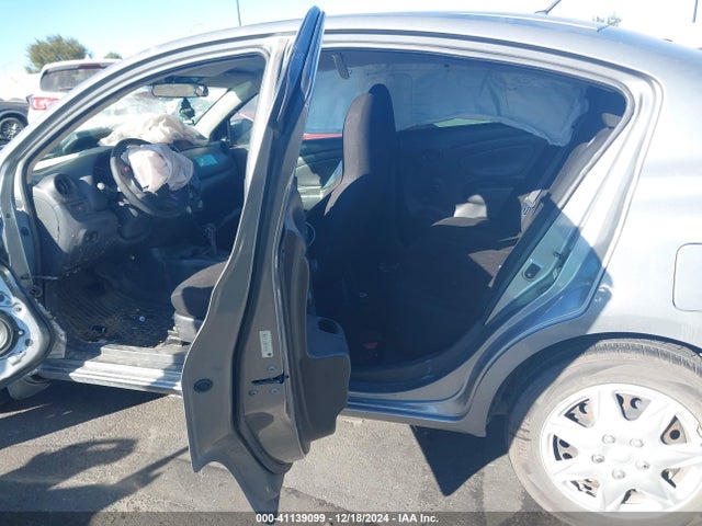 Nissan Versa 1.6 S 2014 3N1CN7AP8EL824795 Image 8