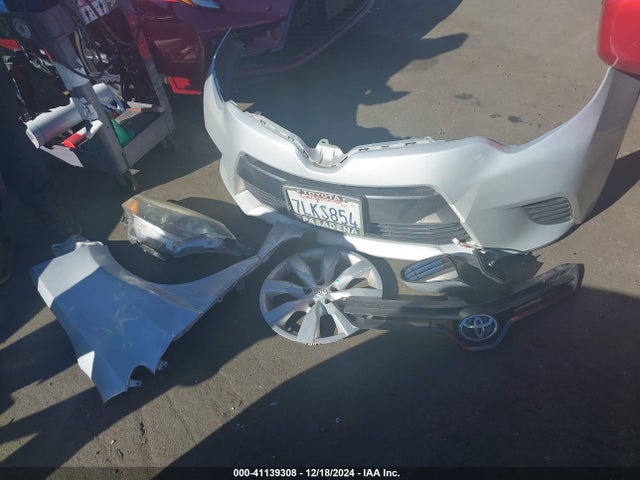 Toyota COROLLA LE 2015 5YFBURHE3FP232303 Image 12