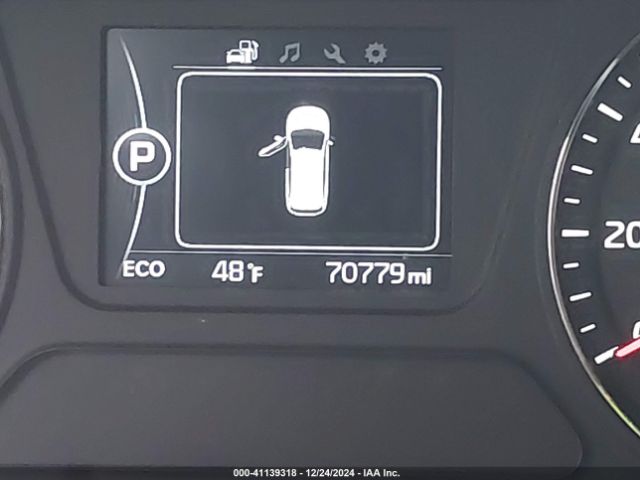 5XYPG4A35HG259258 KIA Sorento 2.4l Lx