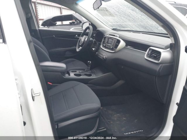 5XYPG4A35HG259258 KIA Sorento 2.4l Lx