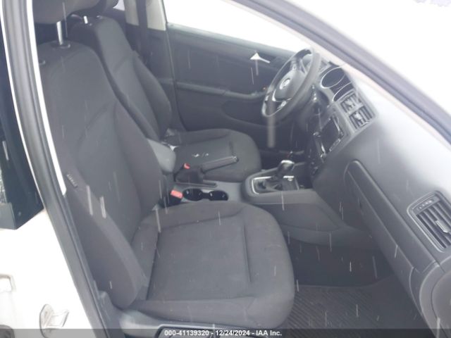 3VW2K7AJ8FM280112 Volkswagen Jetta 2.0l S