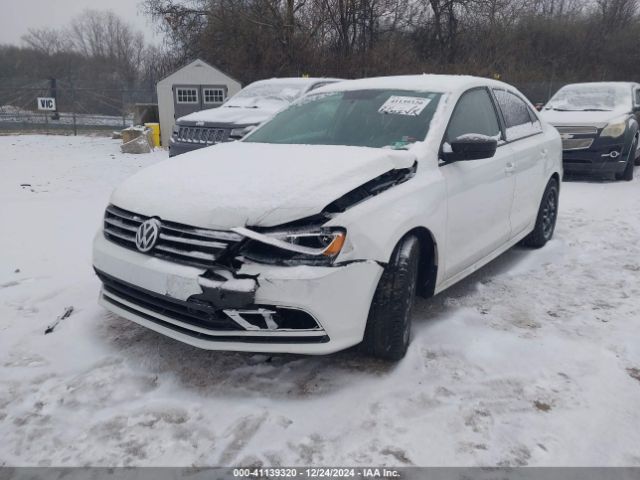 3VW2K7AJ8FM280112 Volkswagen Jetta 2.0l S