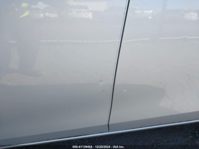 2T1BURHE3FC344275 Toyota COROLLA LE