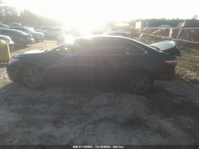 4T1BF1FK3FU025137 Toyota CAMRY SE