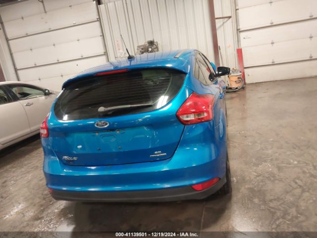 1FADP3K23FL261715 Ford FOCUS SE