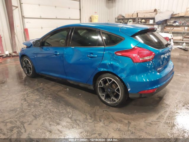 1FADP3K23FL261715 Ford FOCUS SE