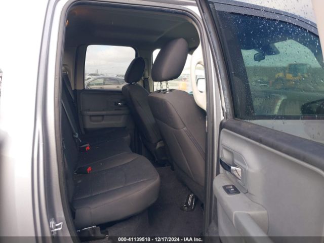 1C6RR6GG5KS636852 RAM 1500 Classic Warlock  4x2 6'4 Box