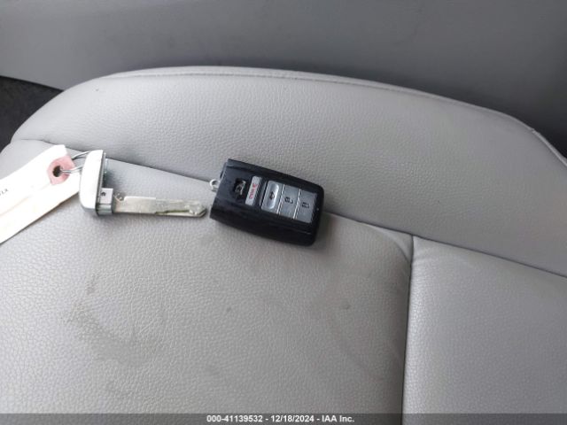 19UUB1F33GA005606 Acura TLX