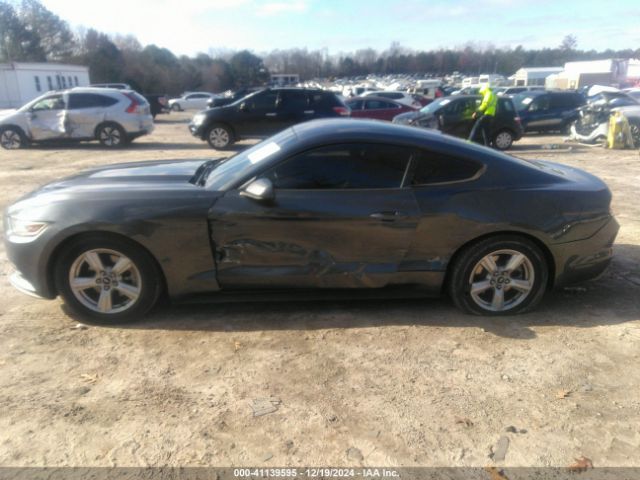 1FA6P8AM1F5398987 Ford Mustang V6