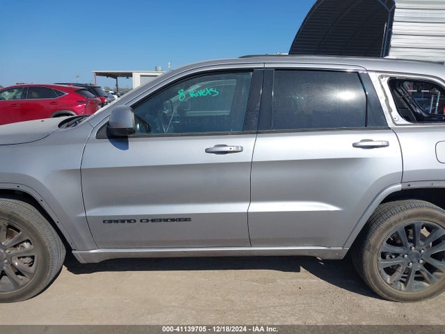 1C4RJFAG6MC769674 Jeep Grand Cherokee Laredo X 4x4