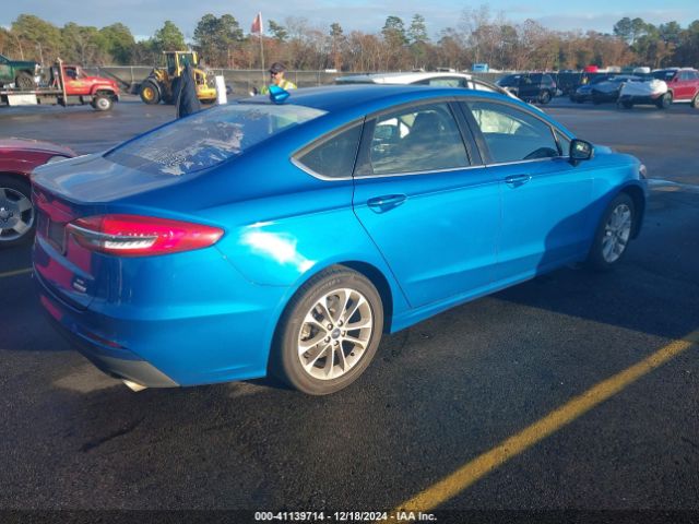 3FA6P0HD1LR172593 Ford FUSION SE