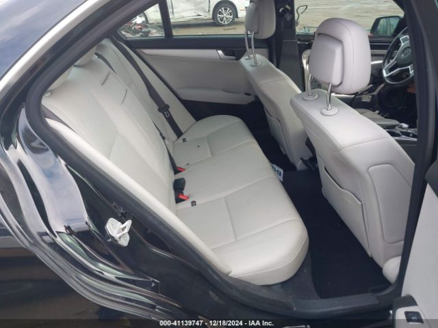 WDDGF8AB2EA960102 Mercedes-Benz C 300 Luxury 4matic/sport 4matic