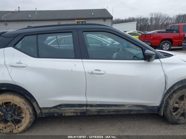 3N1CP5DV5PL537457 Nissan Kicks Sr Xtronic Cvt