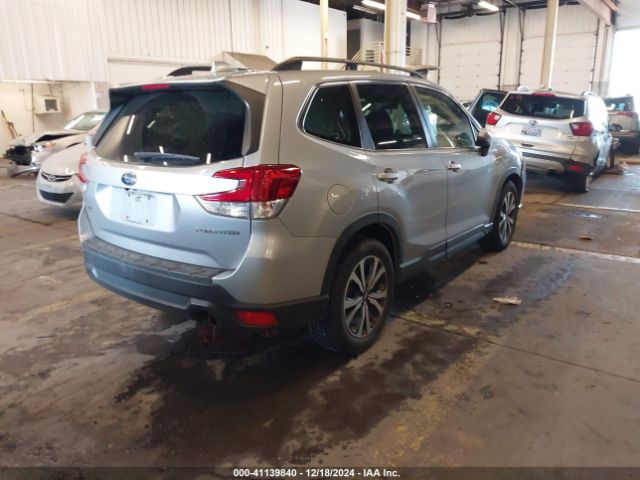 2020 SUBARU FORESTER JF2SKASC6LH531338 Photo 3