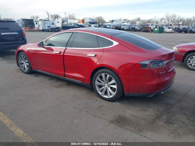 2015 TESLA MODEL S 5YJSA1E25FF101986 Photo 2