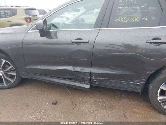 YV4L12RK5N1051289 Volvo Xc60 B5 Momentum