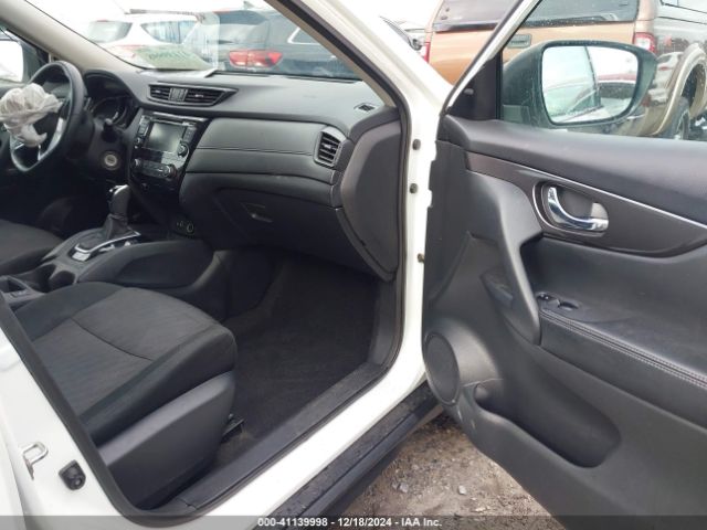 5N1AT2MV6LC716946 Nissan Rogue S Intelligent Awd
