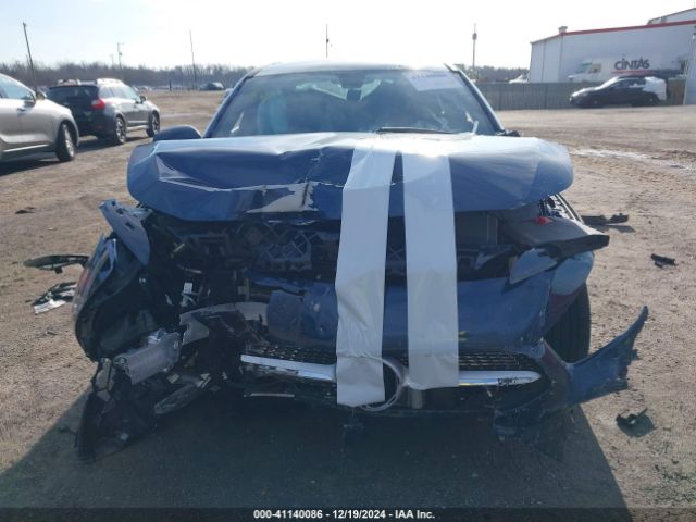 W1K3G4FB3NJ365112 Mercedes-Benz A 220 4matic