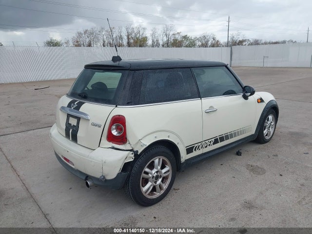 2013 MINI HARDTOP WMWSU3C51DT548838 Photo 3