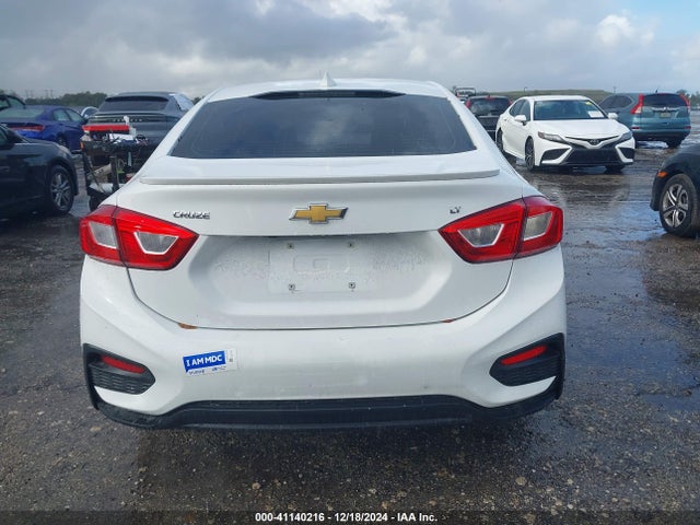 Chevrolet Cruze Lt Auto 2018 1G1BE5SMXJ7142719 Image 16
