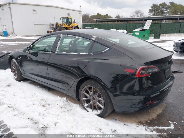 2021 TESLA MODEL 3 5YJ3E1EB4MF055511 Photo 2