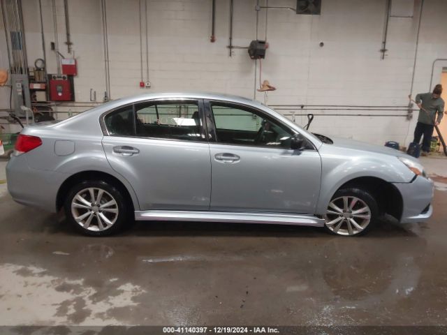 4S3BMBA68E3015704 Subaru Legacy 2.5i