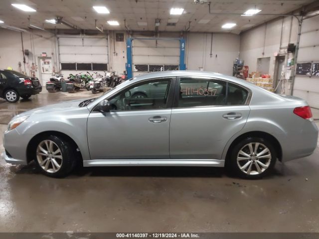 4S3BMBA68E3015704 Subaru Legacy 2.5i