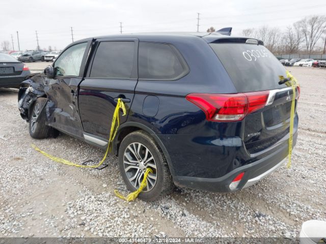 JA4AD2A3XHZ030265 Mitsubishi Outlander Es