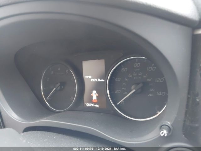 JA4AD2A3XHZ030265 Mitsubishi Outlander Es