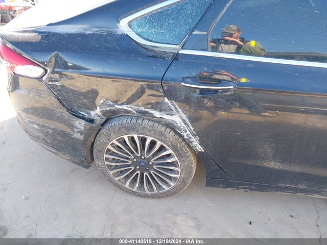 3FA6P0H92HR406999 Ford FUSION SE