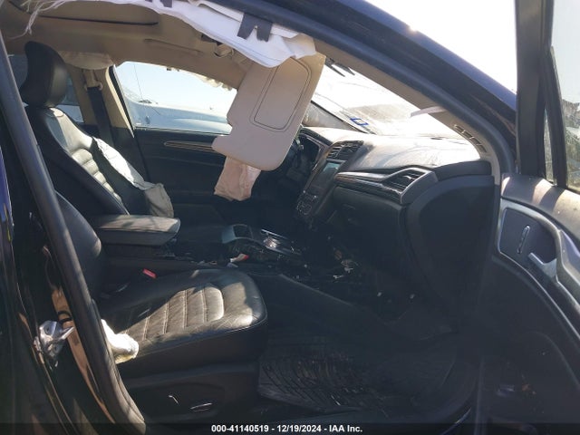 3FA6P0H92HR406999 Ford FUSION SE