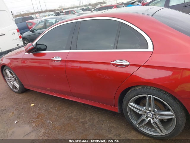 WDDZF4KB1HA040062 Mercedes-Benz E 300 4matic